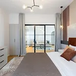 Stunning Views 3br Sunny Flat - 3 Superb Balconies Appartement *