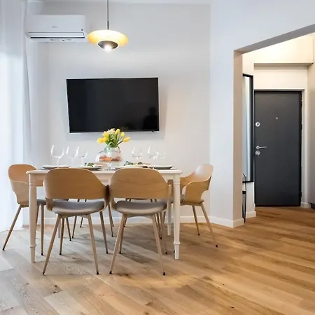 Stunning Views 3br Sunny Flat - 3 Superb Balconies Apartamento