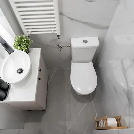 Stunning Views 3br Sunny Flat - 3 Superb Balconies 公寓