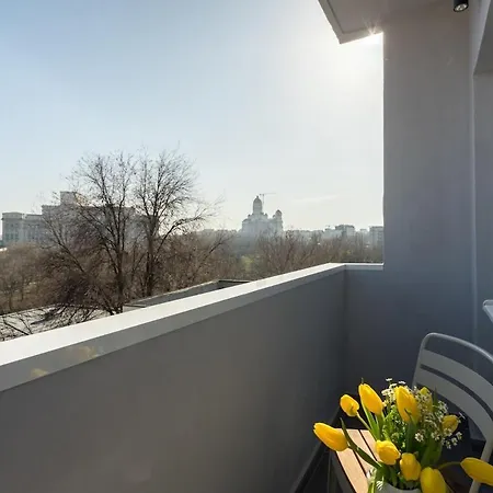 Stunning Views 3br Sunny Flat - 3 Superb Balconies *