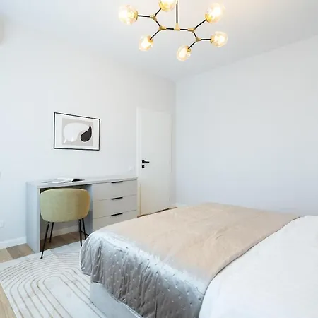 Stunning Views 3br Sunny Flat - 3 Superb Balconies