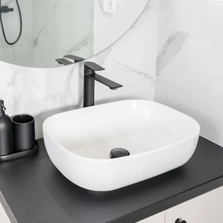 公寓 Stunning Views 3br Sunny Flat - 3 Superb Balconies 布加勒斯特