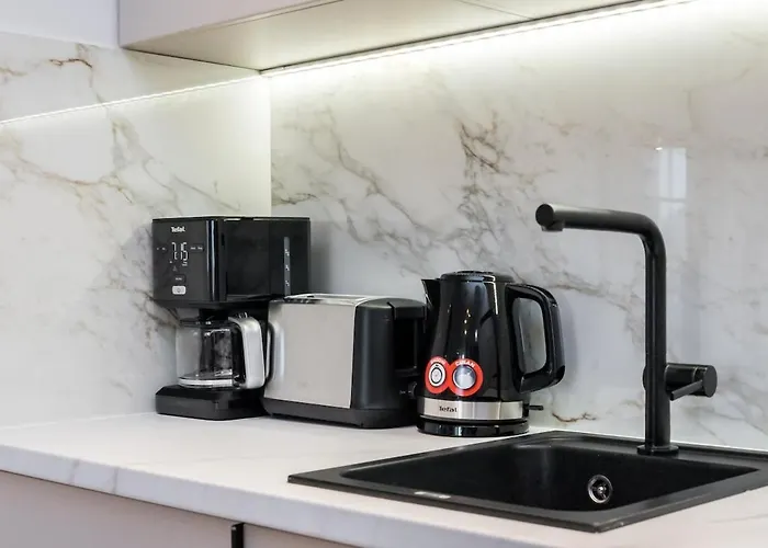 Stunning Views 3br Sunny Flat - 3 Superb Balconies דירה בוקרשט