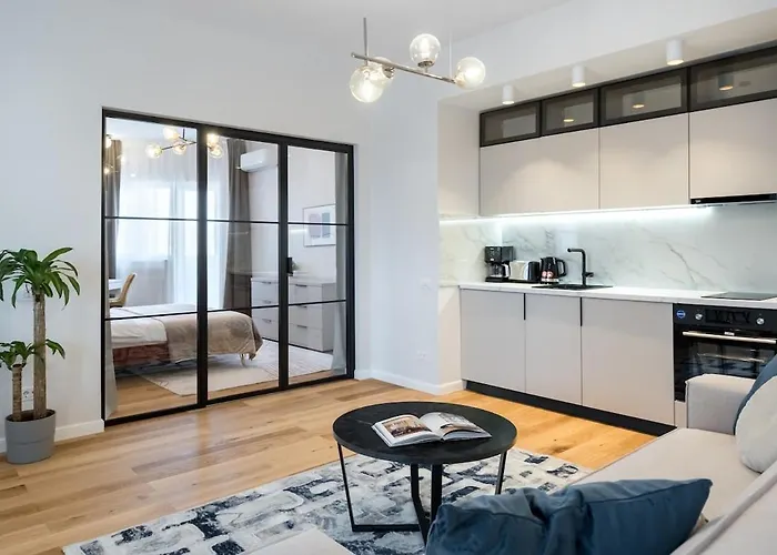 Stunning Views 3br Sunny Flat - 3 Superb Balconies 아파트 *