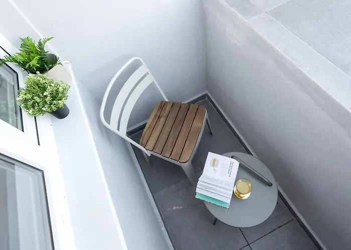 Stunning Views 3br Sunny Flat - 3 Superb Balconies דירה בוקרשט