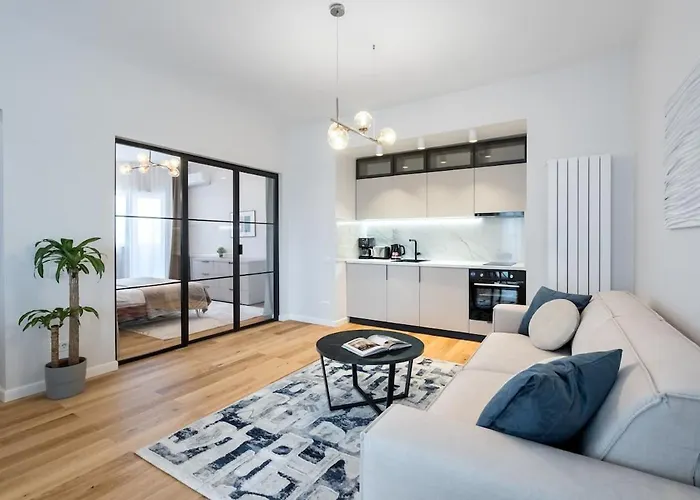 Stunning Views 3br Sunny Flat - 3 Superb Balconies * בוקרשט