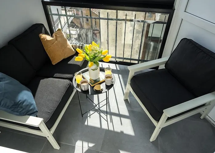 Stunning Views 3br Sunny Flat - 3 Superb Balconies *