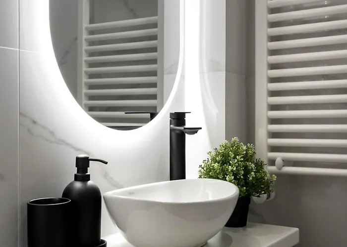 Stunning Views 3br Sunny Flat - 3 Superb Balconies 아파트 부쿠레슈티