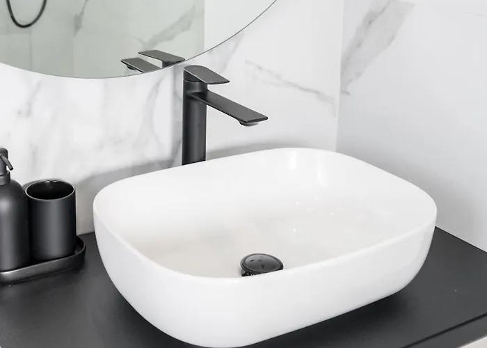 아파트 Stunning Views 3br Sunny Flat - 3 Superb Balconies 부쿠레슈티