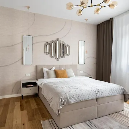 Stunning Views 3br Sunny Flat - 3 Superb Balconies Apartment