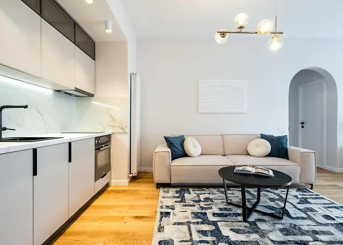 Stunning Views 3br Sunny Flat - 3 Superb Balconies * Boekarest