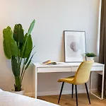 Stunning Views 3br Sunny Flat - 3 Superb Balconies Appartement Boekarest