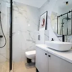 Stunning Views 3br Sunny Flat - 3 Superb Balconies Appartement