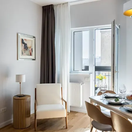Stunning Views 3br Sunny Flat - 3 Superb Balconies Bukarest